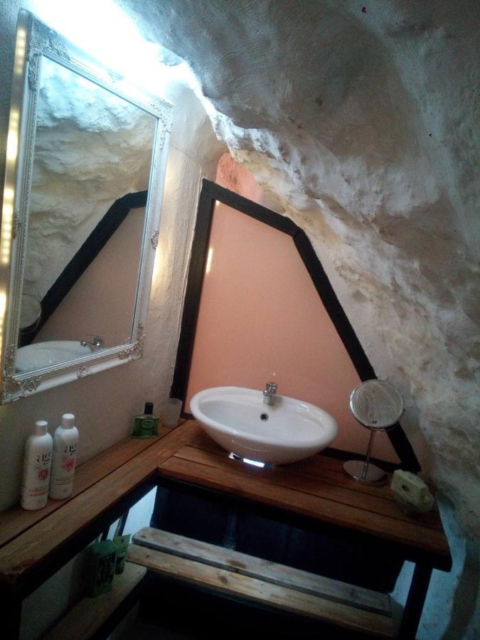 Cave House Apartment Heraklion  Bagian luar foto