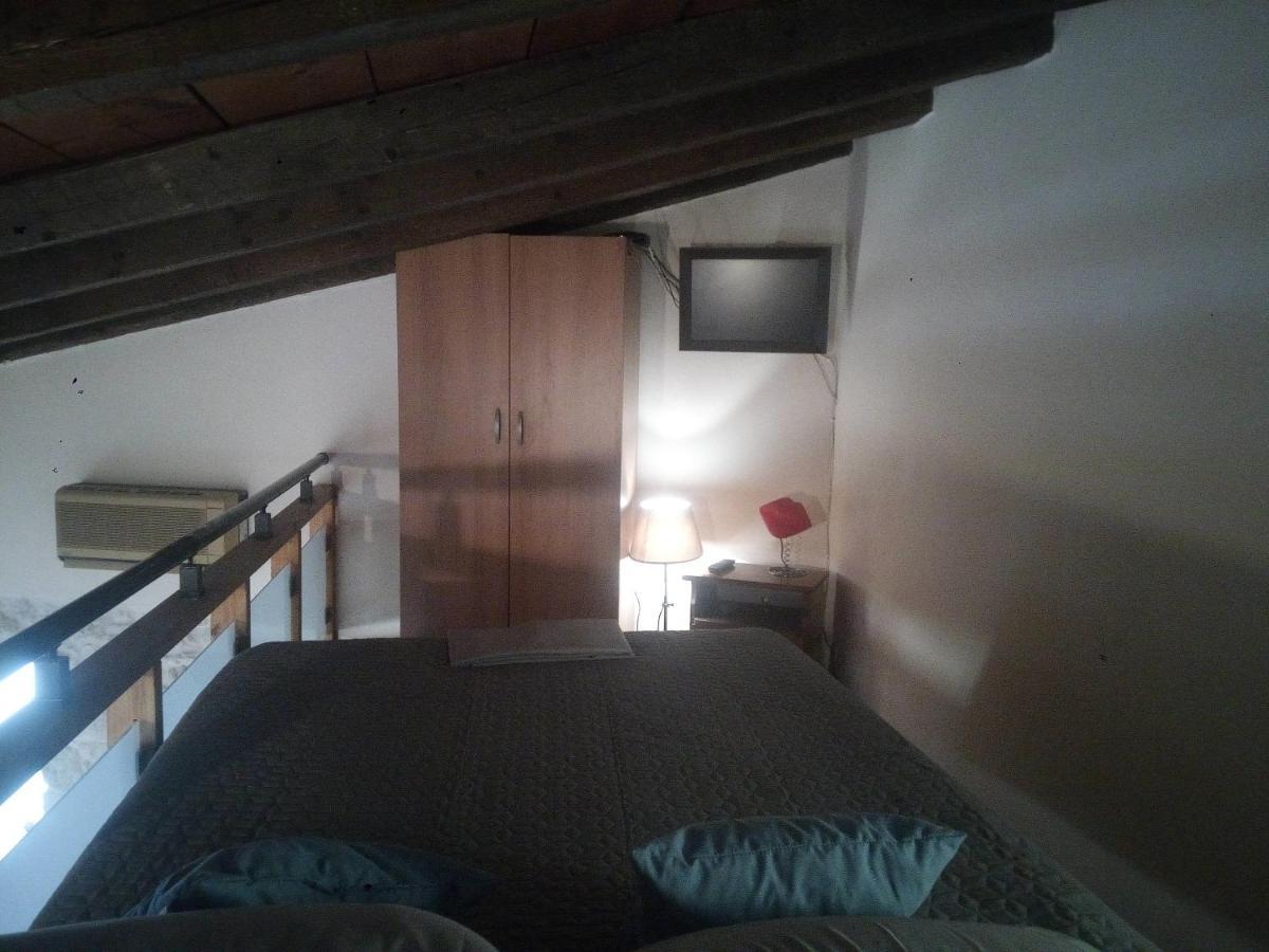 Cave House Apartment Heraklion  Bagian luar foto