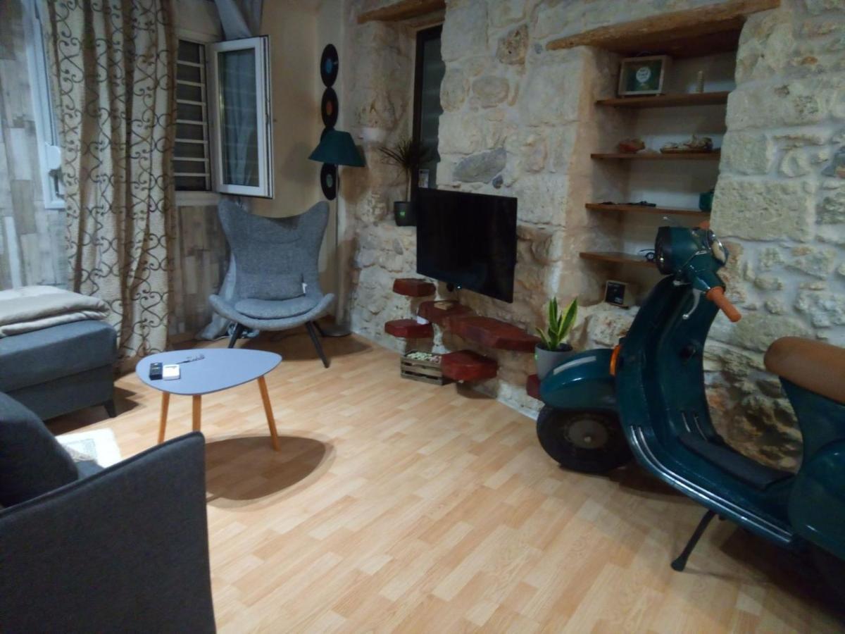 Cave House Apartment Heraklion  Bagian luar foto